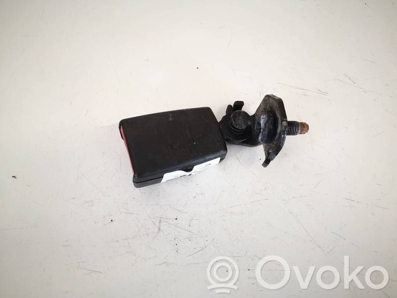 Opel Corsa D Takaistuimen turvavyön solki 