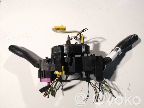 Commodo, commande essuie-glace/phare   8L0953513,131198A03,2008547,202852,8L0953513