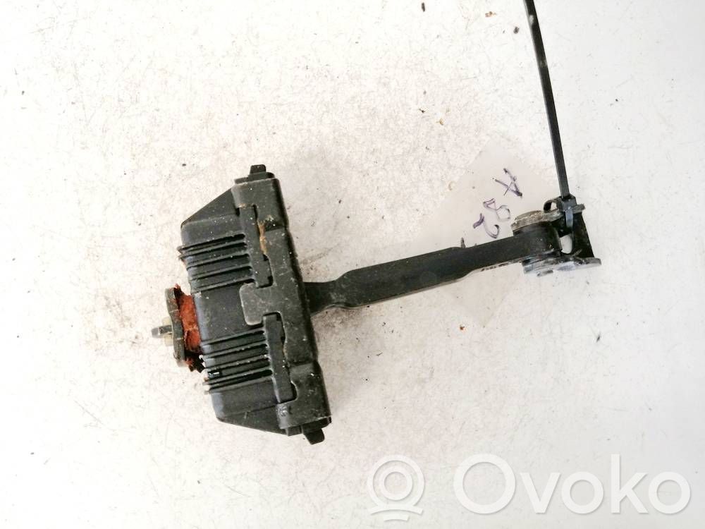 BMW X5 E53 Etuoven pidätin 
