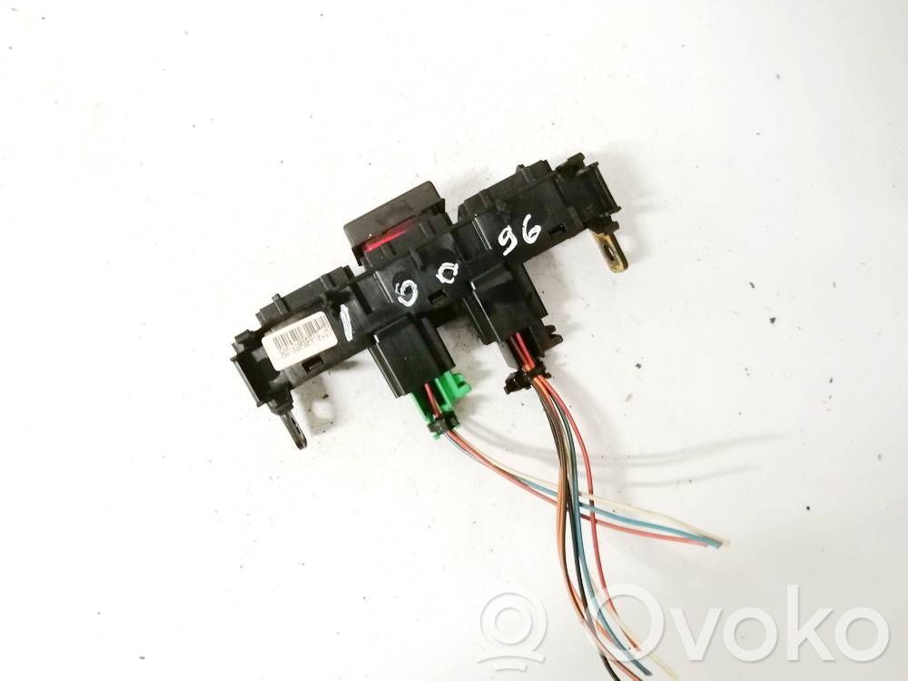 Jaguar X-Type Hazard light switch 