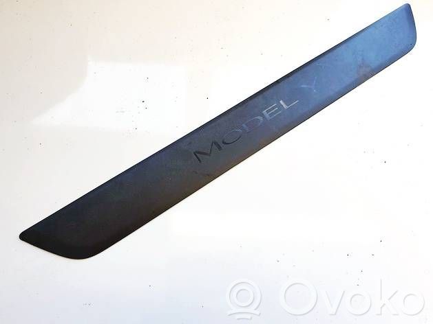 Tesla Model Y Copertura del rivestimento del sottoporta anteriore