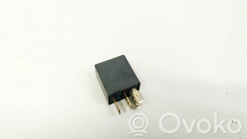Autres relais   DC12V,PA66GF33,DC12V,PA66GF33