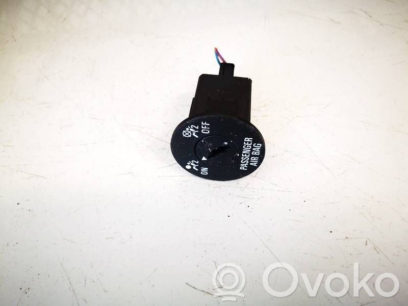 Opel Astra J Interruttore airbag passeggero on/off 