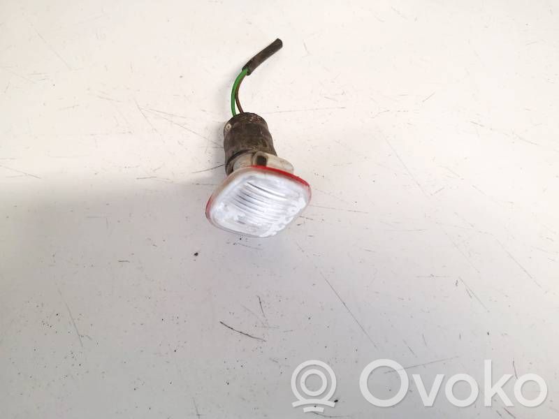 Audi A4 S4 B5 8D Seitenblinker 