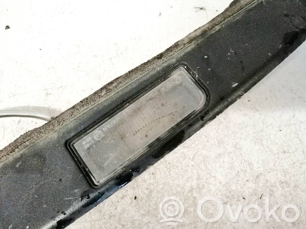 Subaru Legacy Éclairage de plaque d'immatriculation 