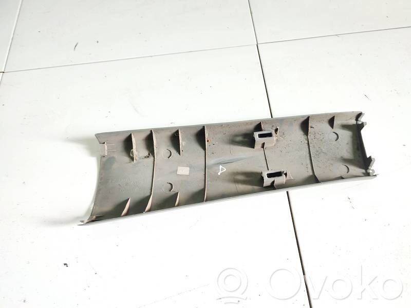 Skoda Octavia Mk1 (1U) Rivestimento montante (C) 
