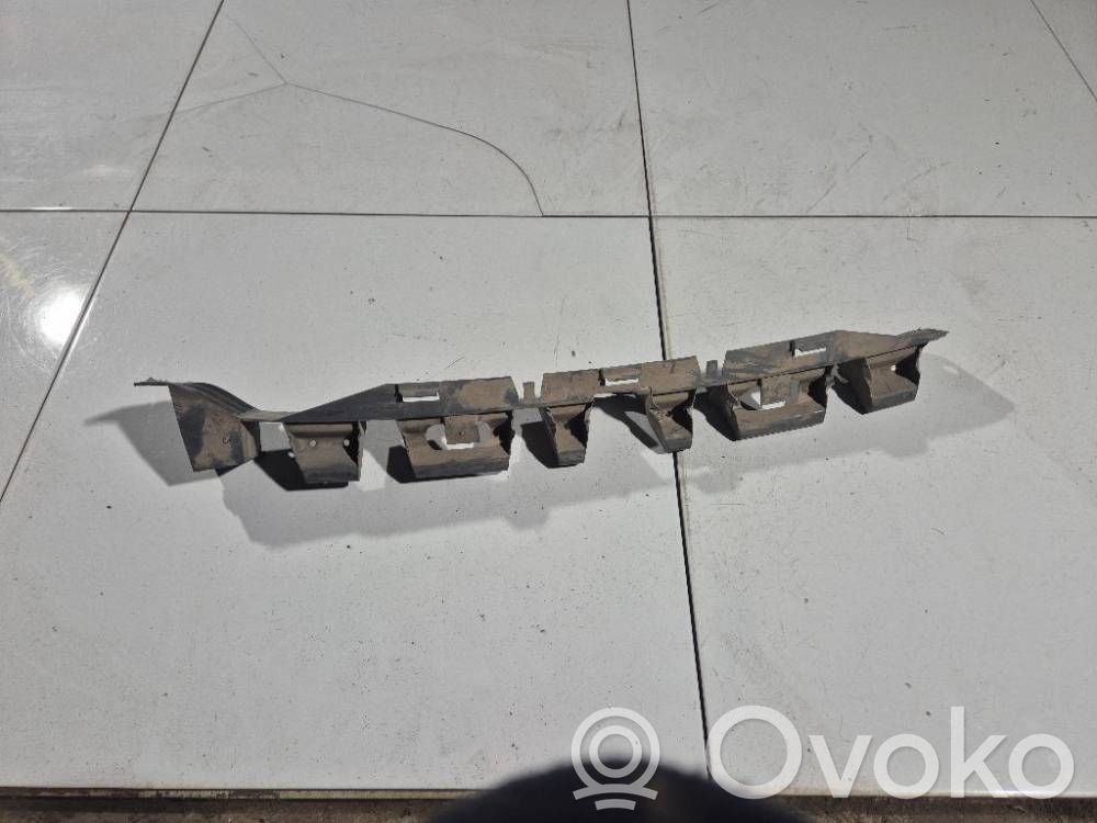 Renault Laguna II Support de pare-chocs arrière 