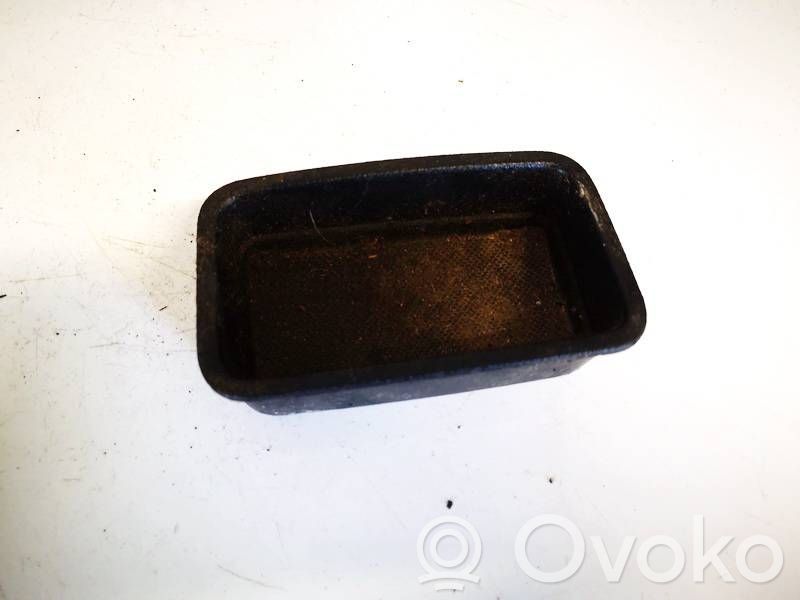 Posacenere auto   1J0858373C,1J0858373C
