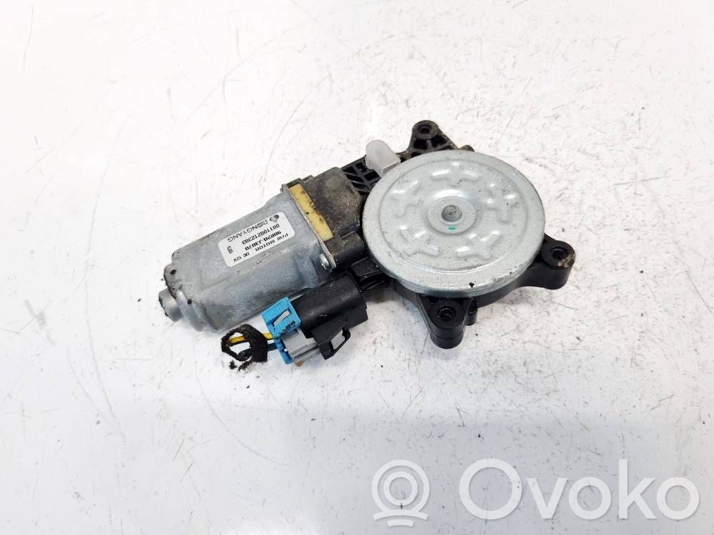 Chevrolet Orlando Silniczek podnoszenia szyby drzwi tylnych 