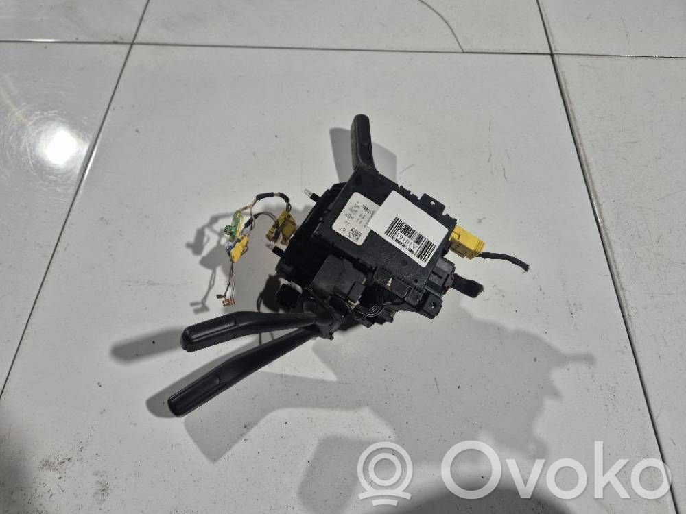 Volkswagen PASSAT B6 Bloc semnalizator și ștergător parbriz 