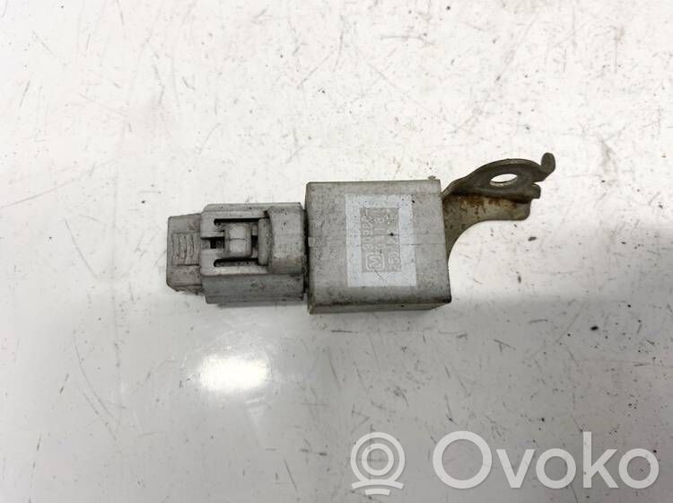 Lexus IS 220D-250-350 Muu rele