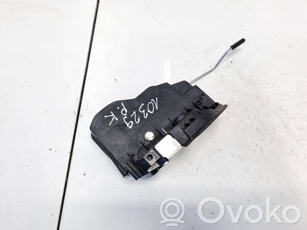 BMW 3 F30 F35 F31 Încuietoare ușă față 