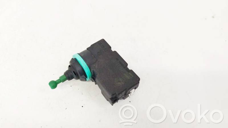 Volkswagen Golf IV Motor reglare nivel far 