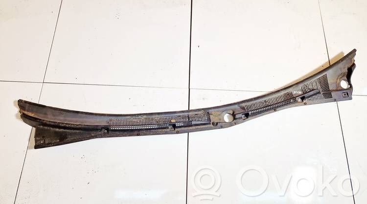 Mitsubishi Galant Moldura del limpia 