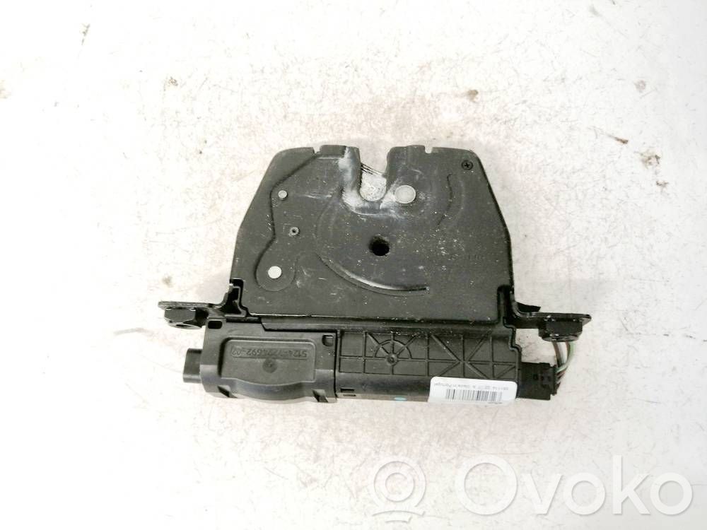 BMW 3 F30 F35 F31 Zamek klapy tylnej / bagażnika 