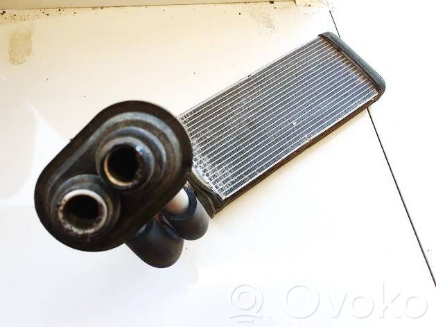 Radiator aerotermă