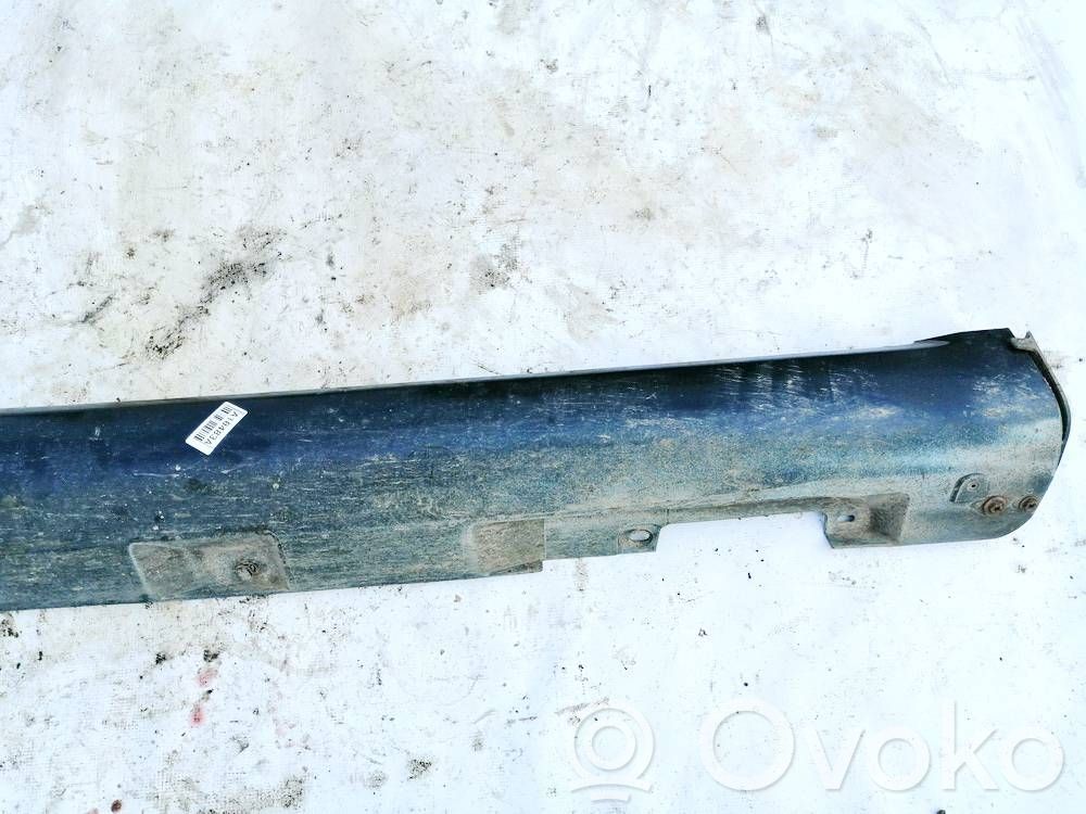 Toyota Corolla Verso AR10 Sottoporta 