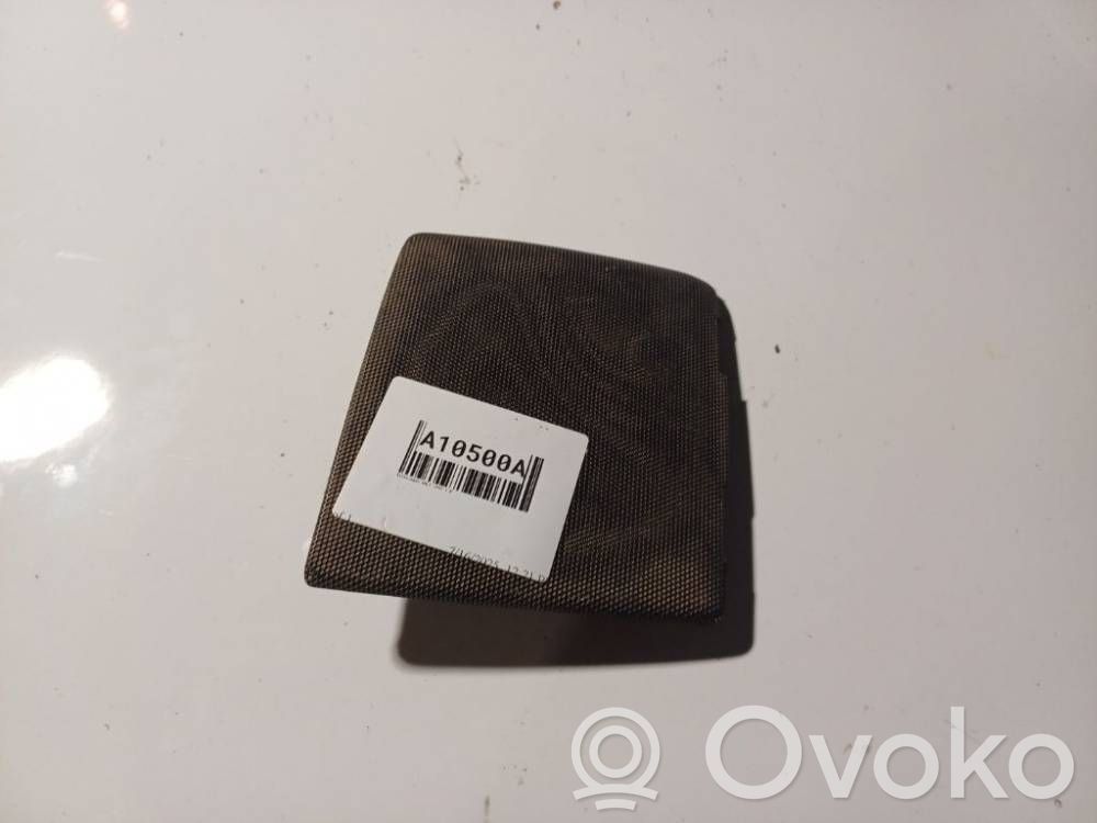 Volkswagen Golf III Sivukaiuttimen suoja 