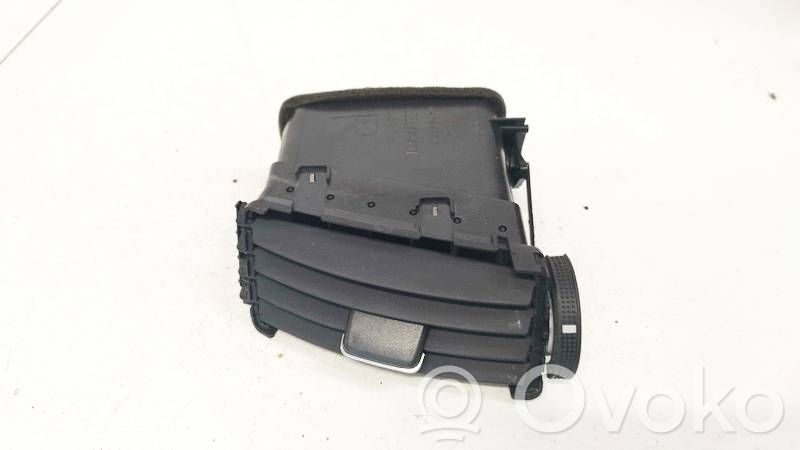 Toyota Corolla Verso AR10 Griglia di ventilazione centrale cruscotto