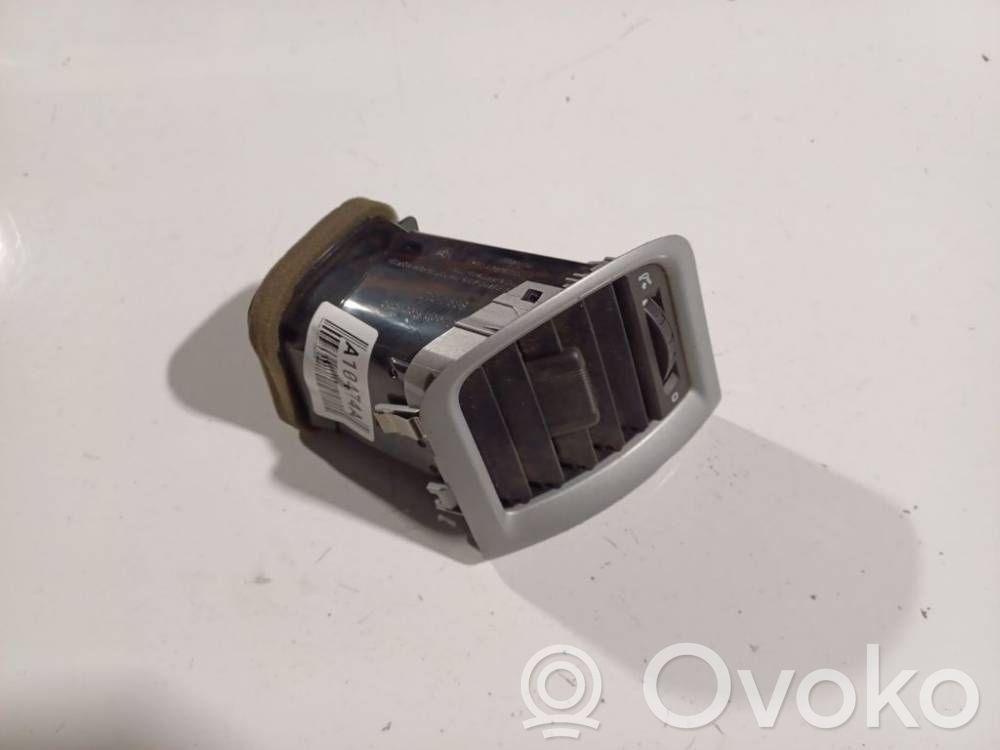 Skoda Fabia Mk2 (5J) Grilă ventilație centrală 