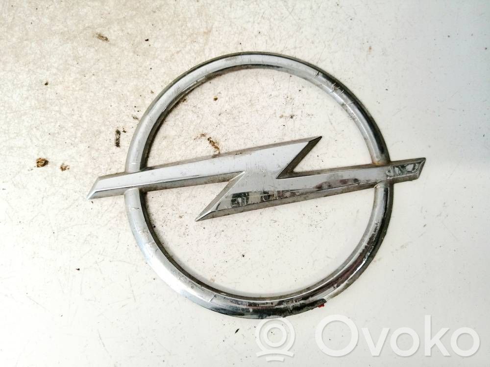 Opel Zafira B Valmistajan merkki/logo/tunnus 