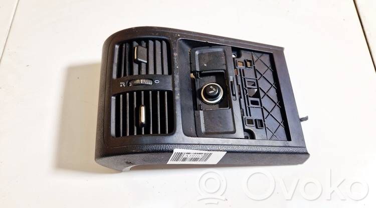 Volkswagen PASSAT B6 Grilă ventilație centrală 