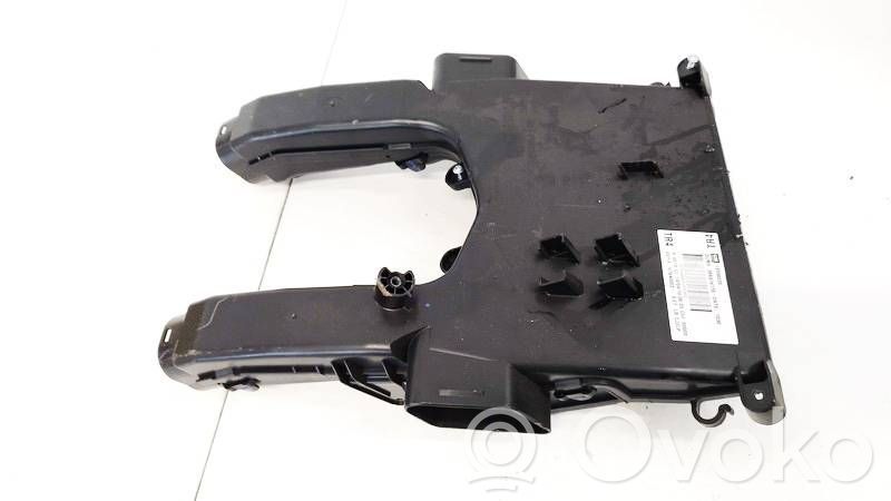 Opel Astra J Dysze / Kratki środkowego nawiewu deski rozdzielczej 