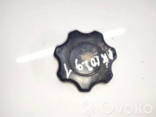Nissan Primera Capac lateral scaun spate jos 