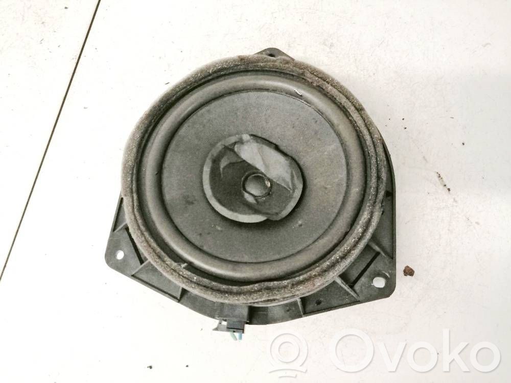 Toyota Avensis T250 Altoparlante portiera anteriore