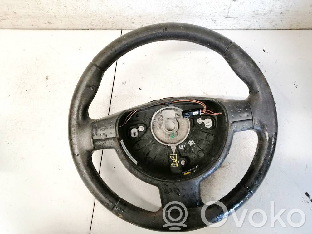Opel Tigra B Ohjauspyörä 