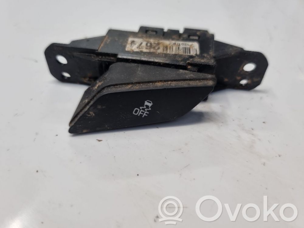 Chevrolet Orlando Traction control (ASR) switch 