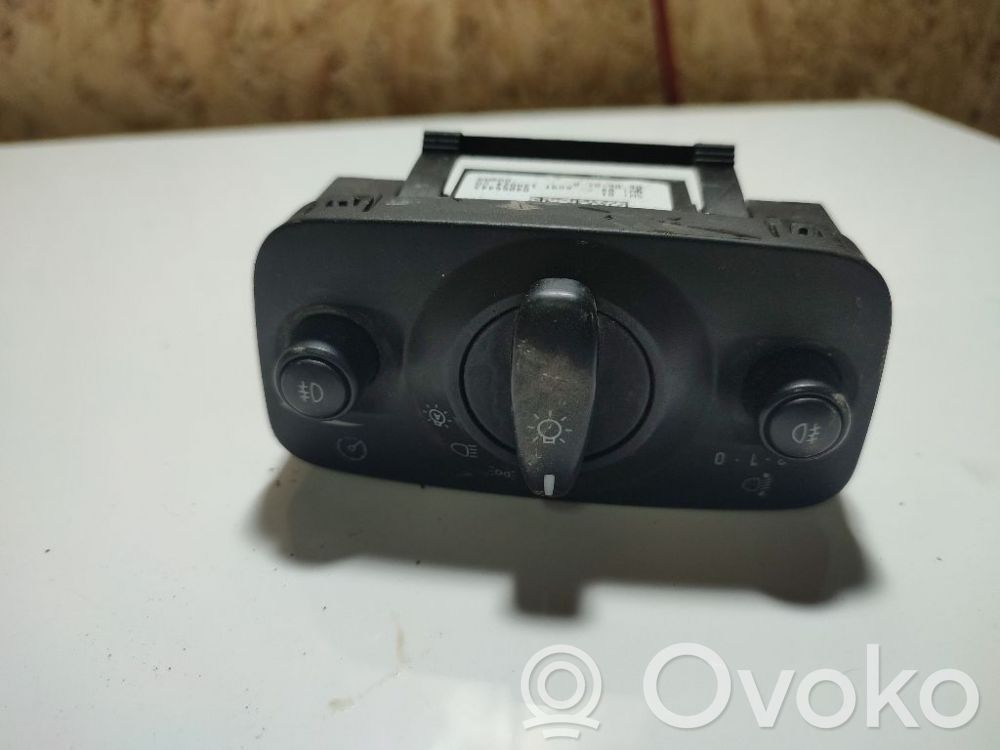 Lichtschalter   04066443,04066443,669T13A024C0,G0GMA