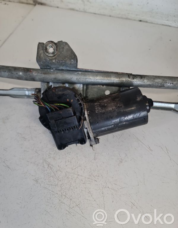 Volkswagen PASSAT B5 Motor ștergător 