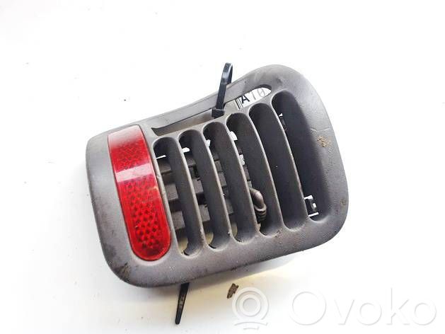 Chrysler Voyager Grilă ventilație/ramă laterală bord 