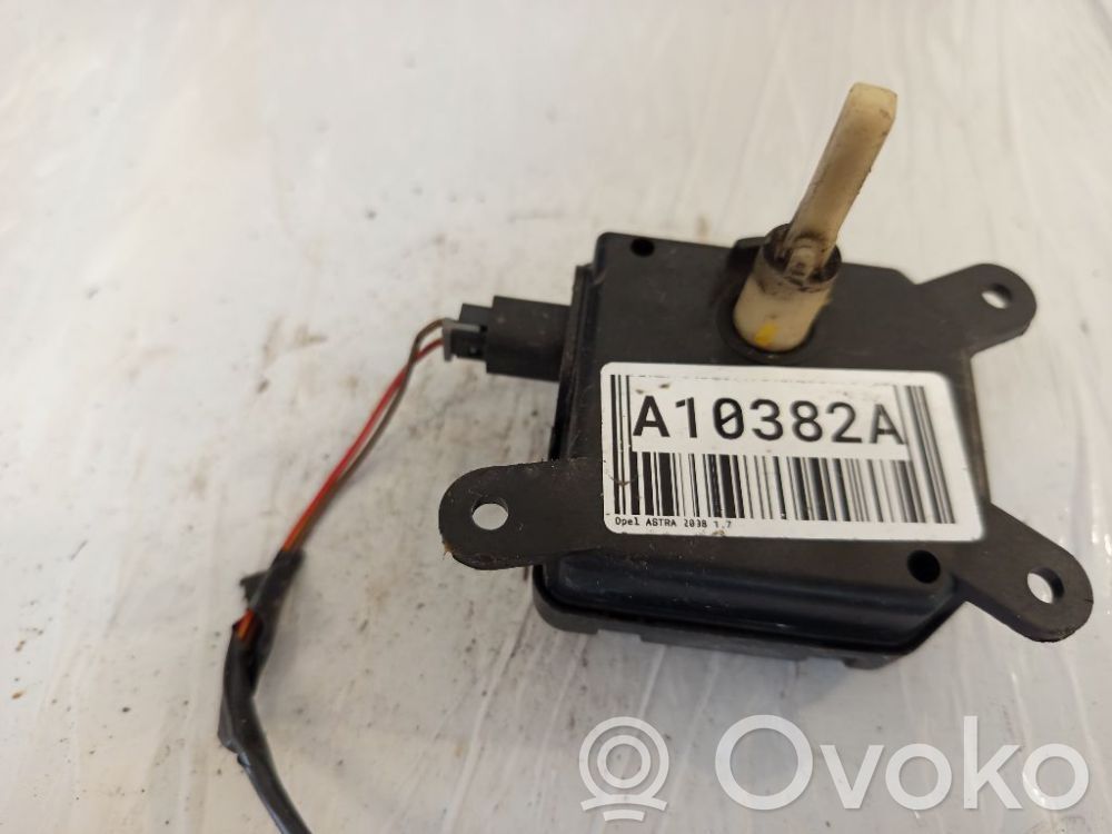 Opel Astra H Motorino attuatore aria