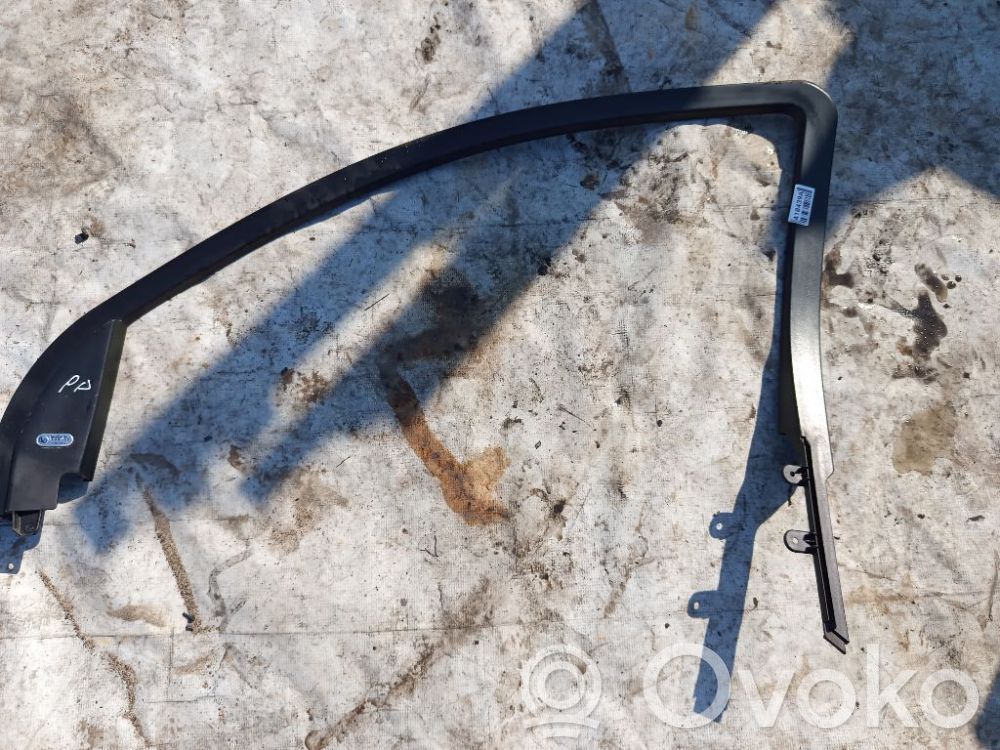 Dodge Journey Inne elementy wykończeniowe drzwi przednich 