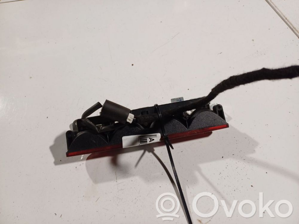 Third/center stoplight   S302,51020,S302,S302