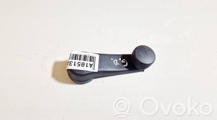 Volkswagen Polo IV 9N3 Manovella finestrino della portiera anteriore
