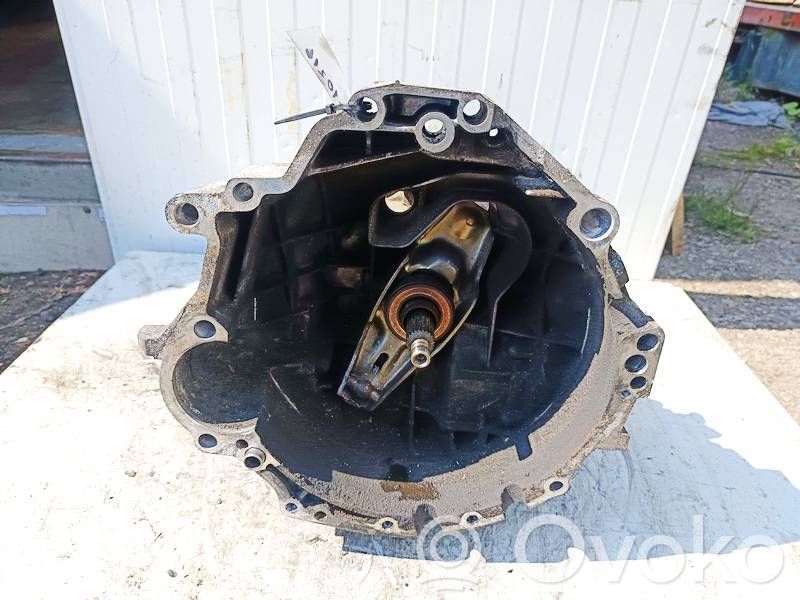 Volkswagen PASSAT B5 Scatola del cambio manuale a 5 velocità