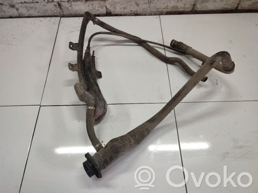 Land Rover Freelander Conductă umplere rezervor combustibil 