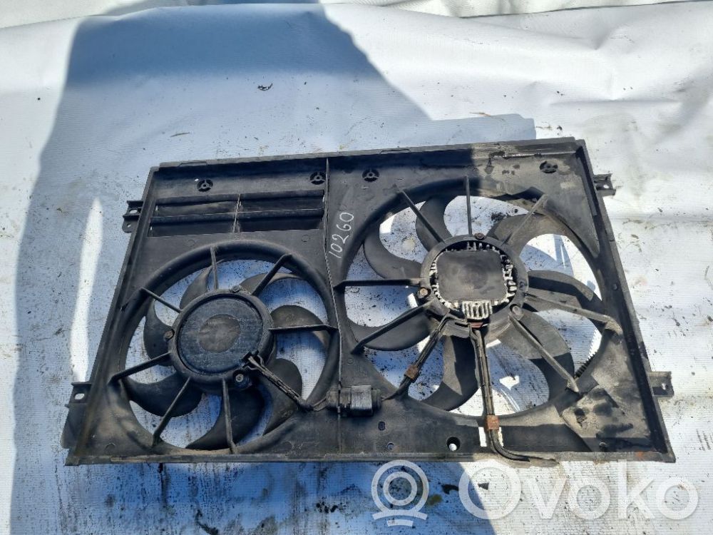 Skoda Yeti (5L) Suport ventilator radiator 