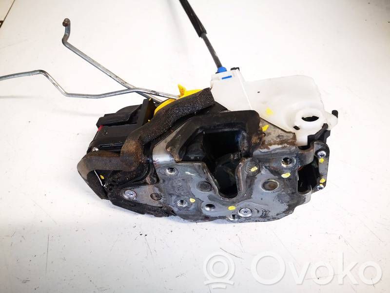 Opel Astra J Zamek drzwi przednich 