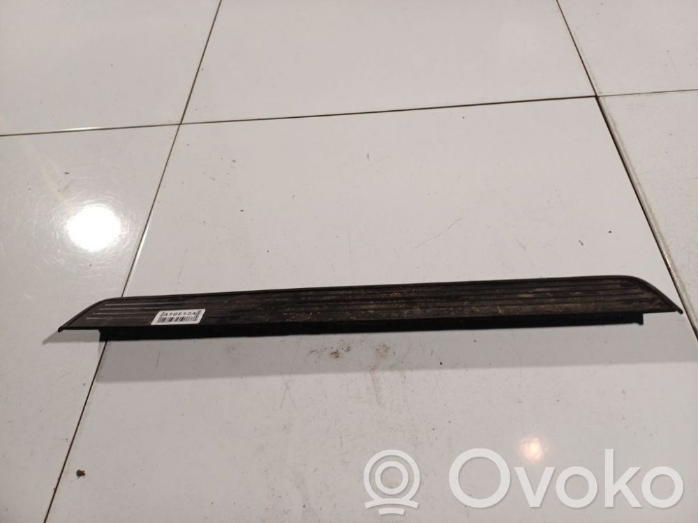 Honda Accord Etuoven kynnyksen suojalista