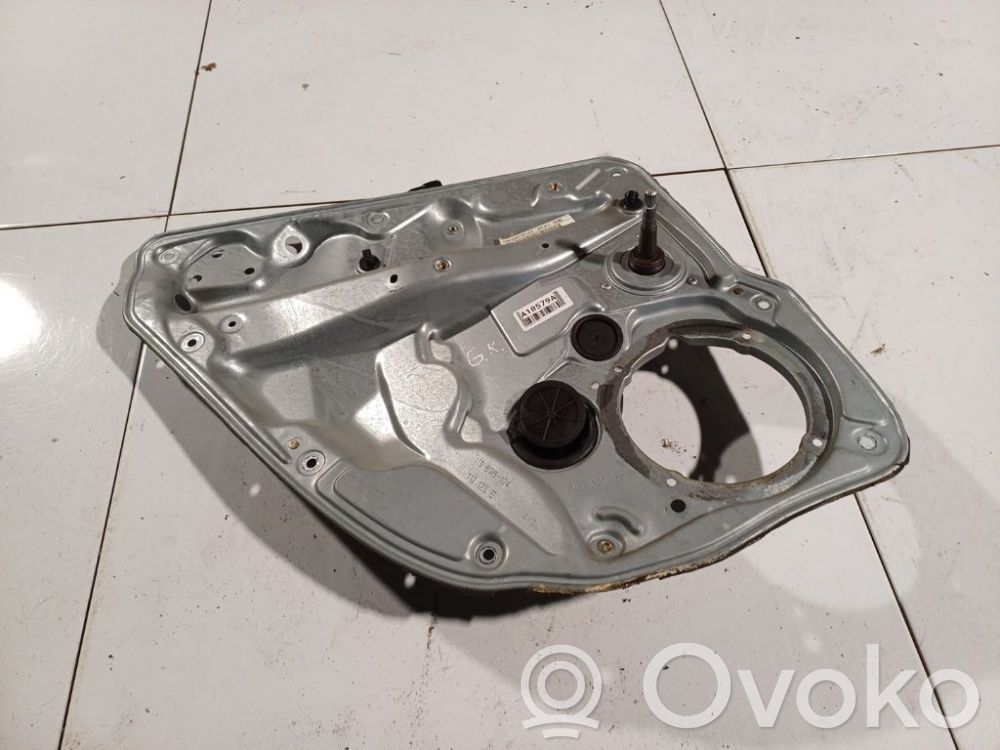 Volkswagen Golf IV Alzacristalli del portellone scorrevole con motorino