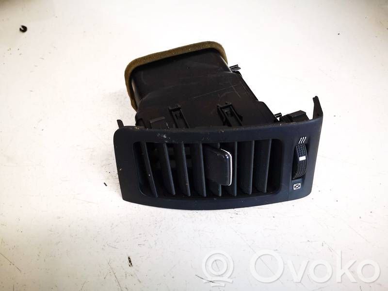 Toyota Corolla Verso E121 Grilă ventilație centrală 