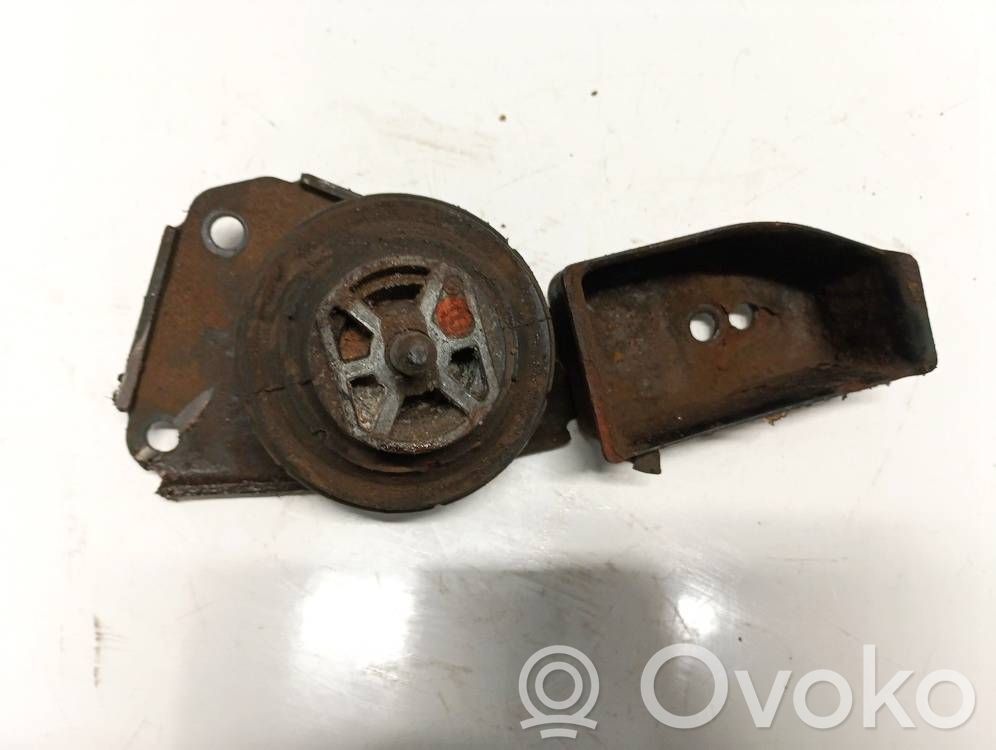 Volkswagen Sharan Engine mount bracket 