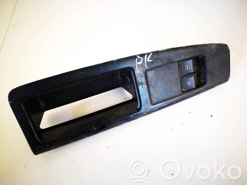 Volkswagen Polo IV 9N3 Comutator comandă geamuri electrice 