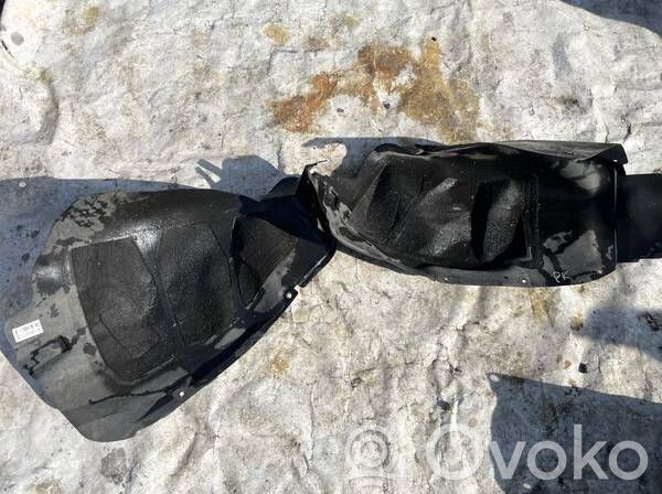 Opel Astra J Nadkole przednie 