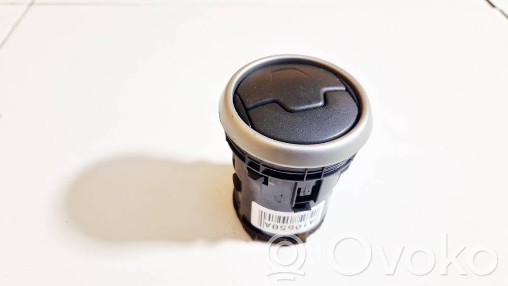 Nissan Qashqai Griglia di ventilazione centrale cruscotto 