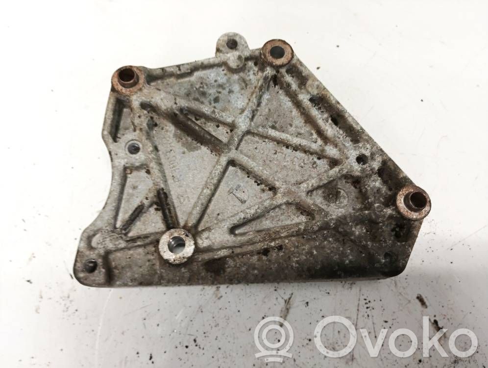 Fiat Punto (188) Engine mounting bracket 